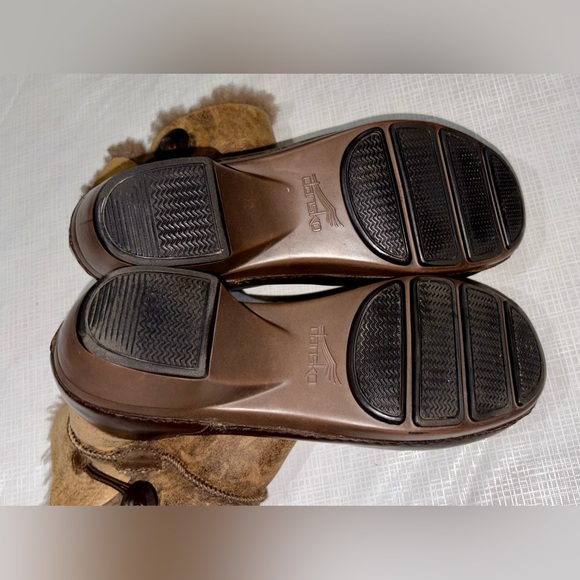 Dansko 9.5 40 Brown Leather Shearling Women's Clog  Boots Booties - Picture 7 of 9